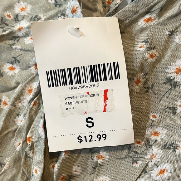 Forever 21 crop top! - Picture 6 of 6